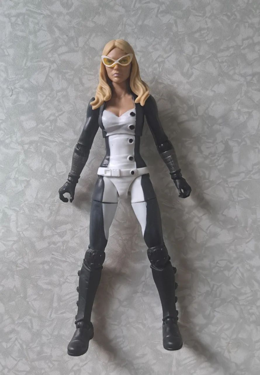 Marvel Legends Mockingbird (Harpia)  - Foto 3