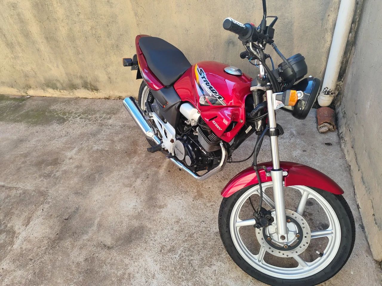 CBX 200 Strada  - Foto 4