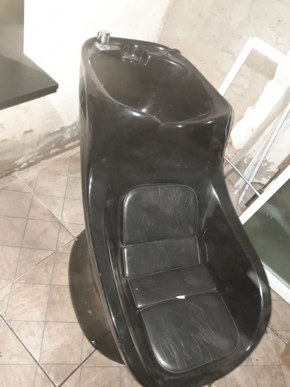 Lavatório barbearia ou salão de beleza.