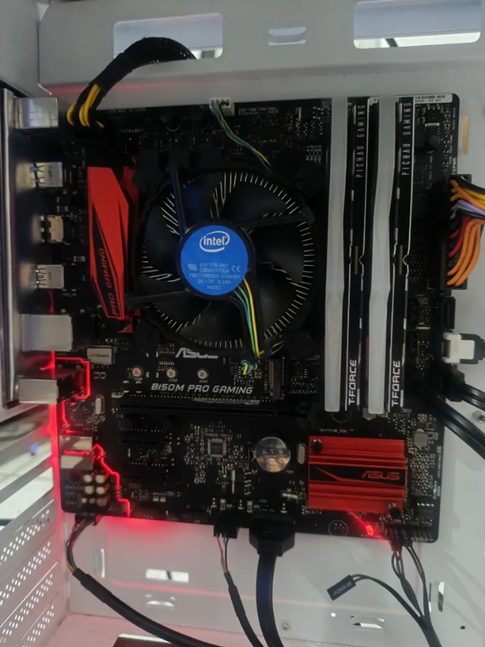 Placa mãe Asus B150m Pro Gaming LGA1151 (6ª e 7ª geração) - Foto 2