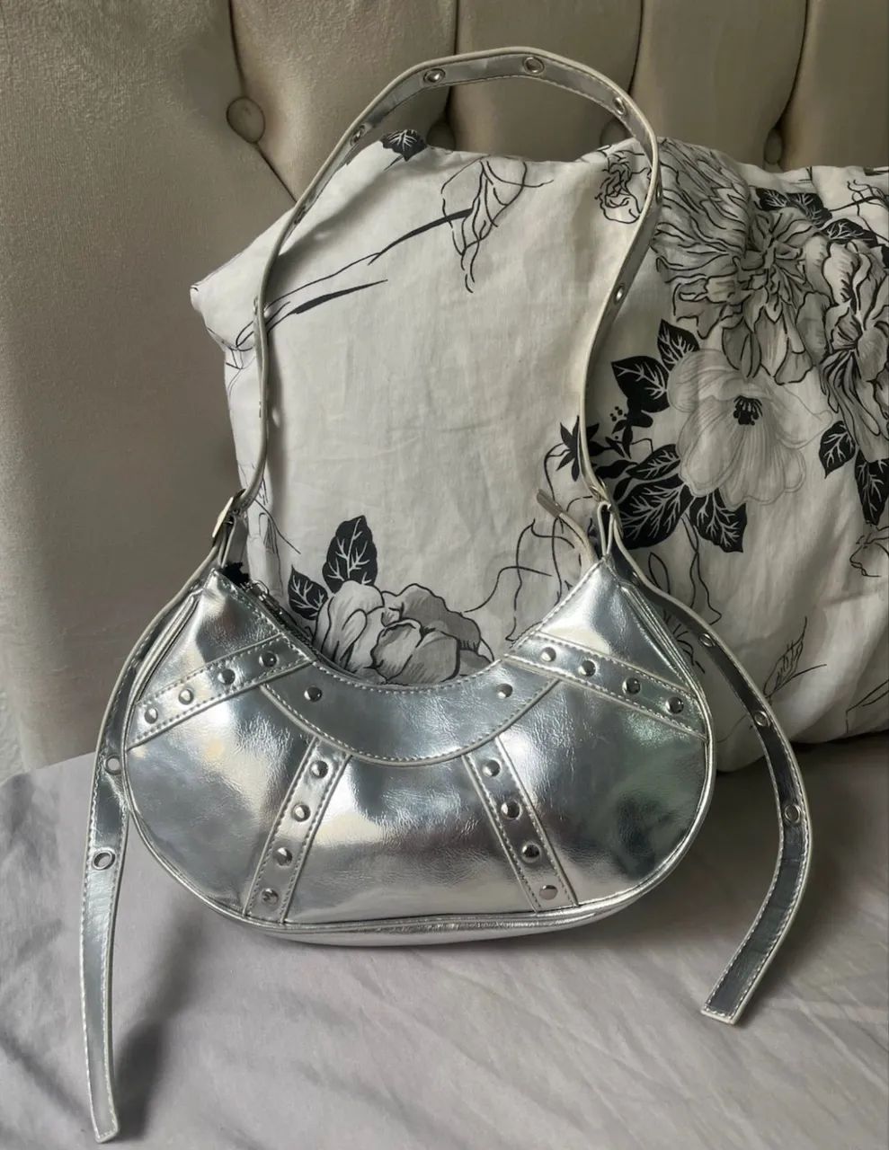 Bolsa de ombro prata Shein nunca usada