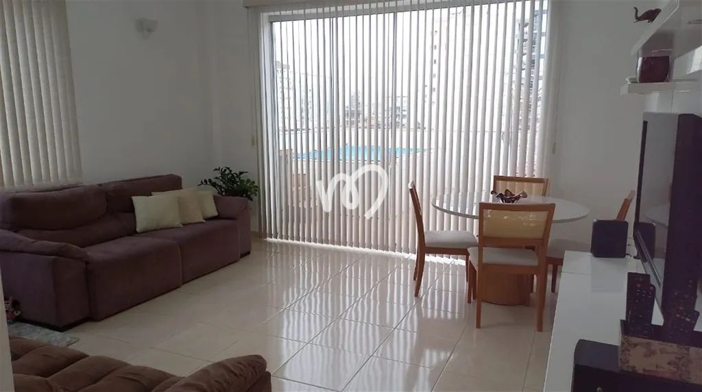 Excelente Cobertura Linear com piscina e churrasqueira na Tijuca
