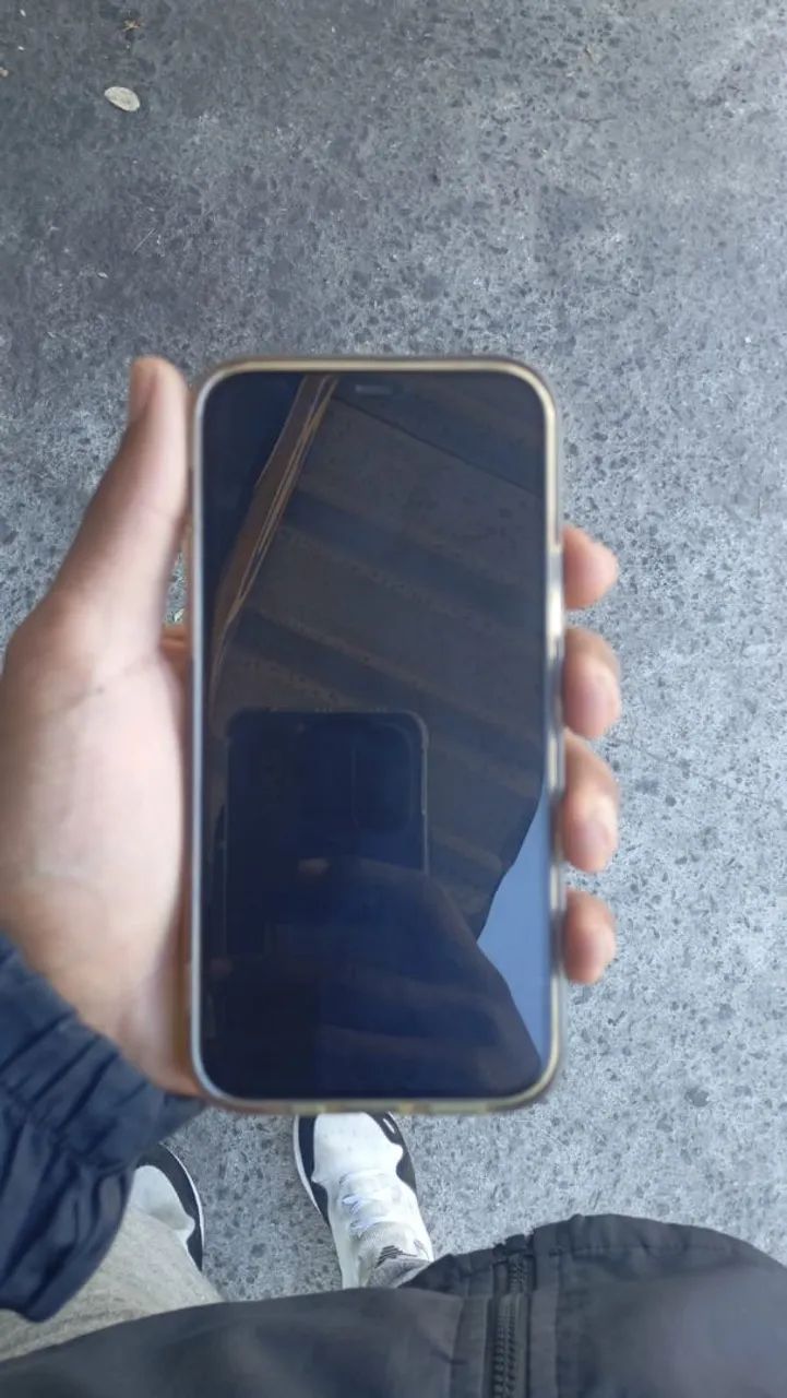  iPhone 12  - Foto 2