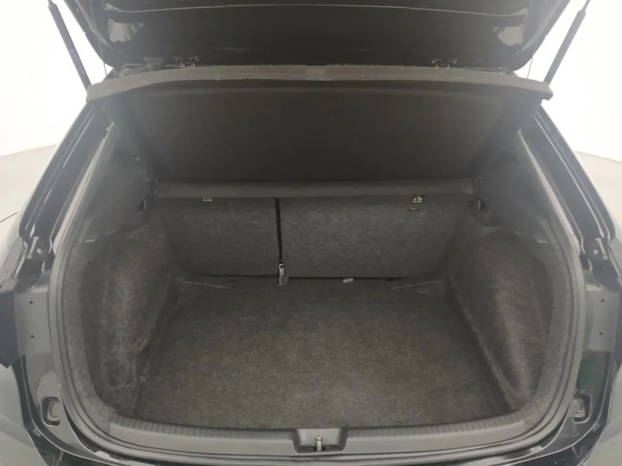 Volkswagen Nivus Highline 1.0 200 TSI Flex Aut., foto 9 de 18