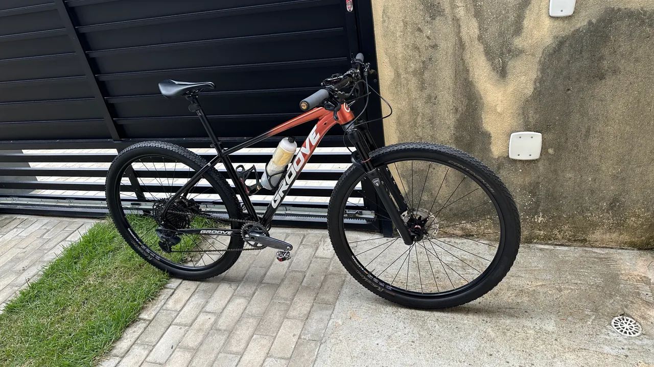 Bike aro 29 sram gx lunar 