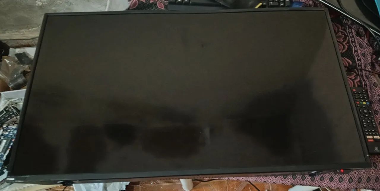 TV PHILCO PTV40E60SN COM DEFEITO 