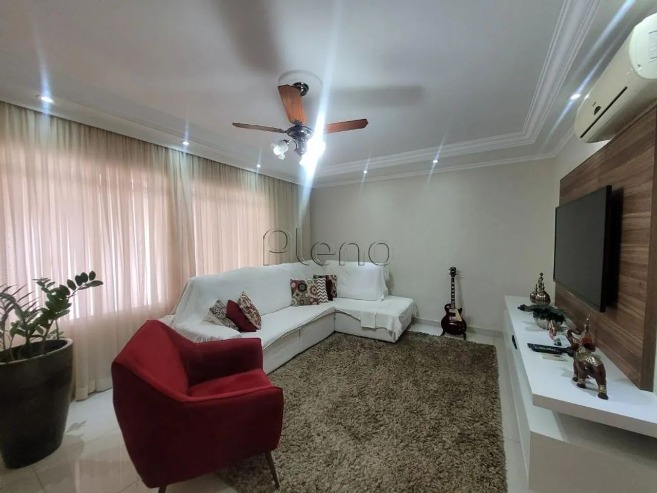 Casa à venda com 3 dormitórios no Parque Industrial, Campinas