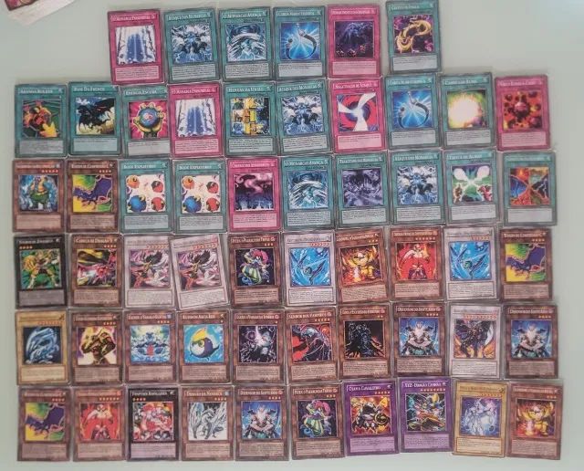 Lote 56 Cartas Yu-Gi-Oh! Originais (Dragão Branco, Monarcas e Clássicas) 