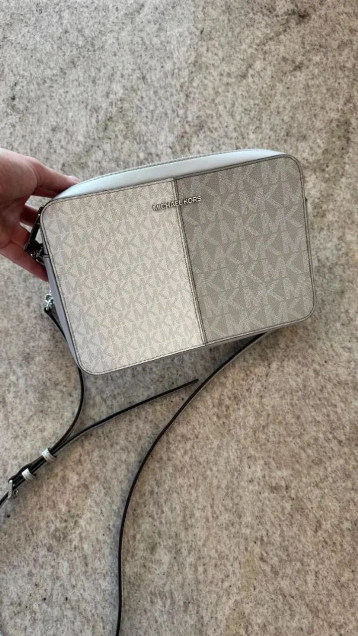Bolsa nova Michael  kors - Foto 2