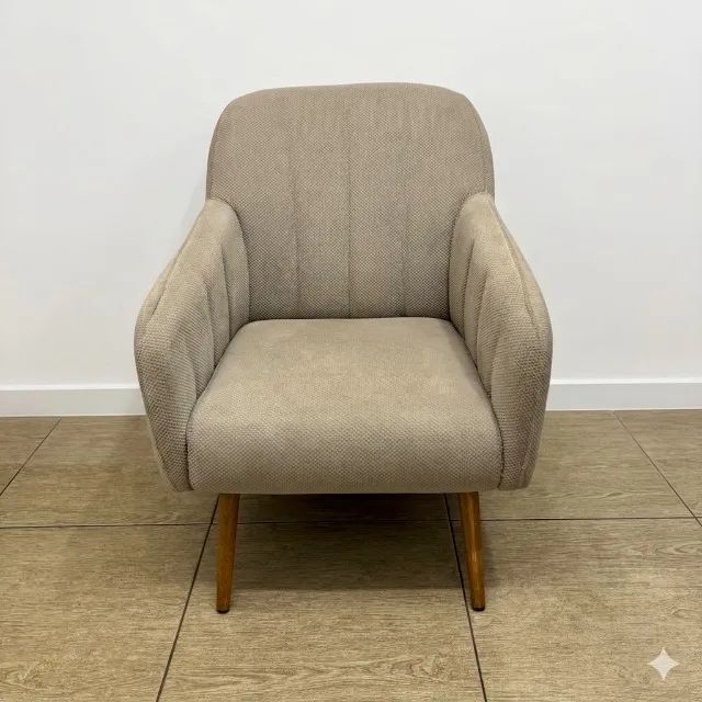 Poltrona Retrô Pé Palito - Bege / Fendi - Confortável em ótimo estado