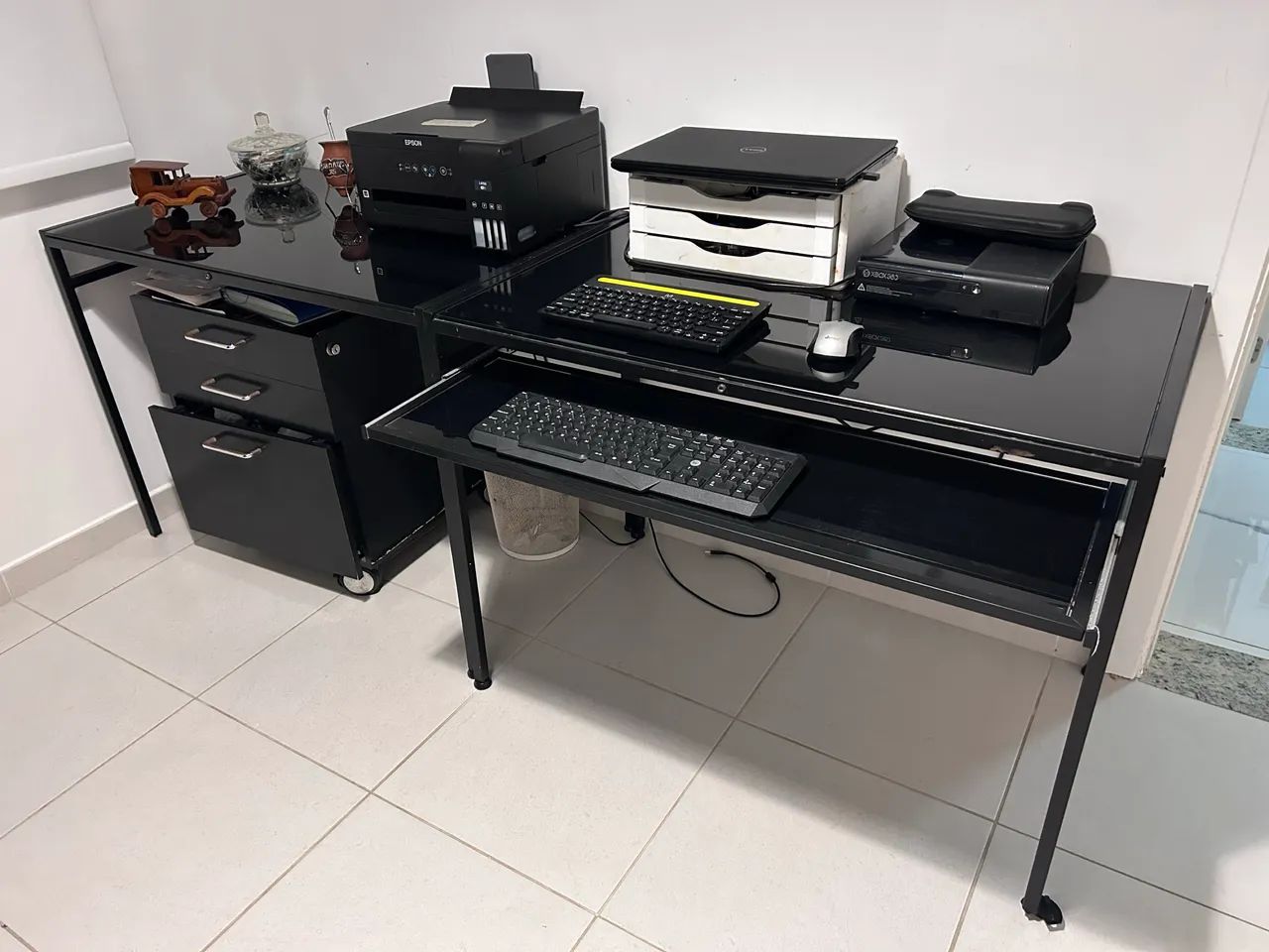Conjunto mesa de escritório e gaveteiro  - Foto 3
