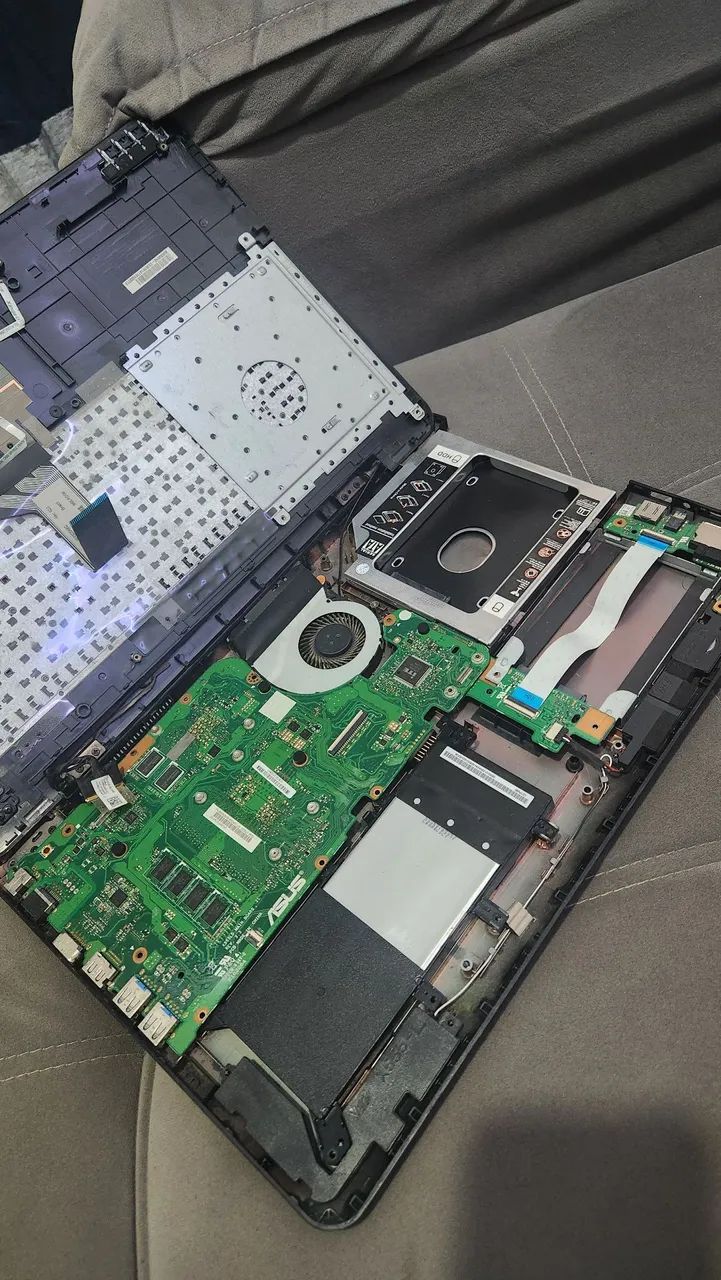 Notebook Asus X555L com defeito - Foto 3