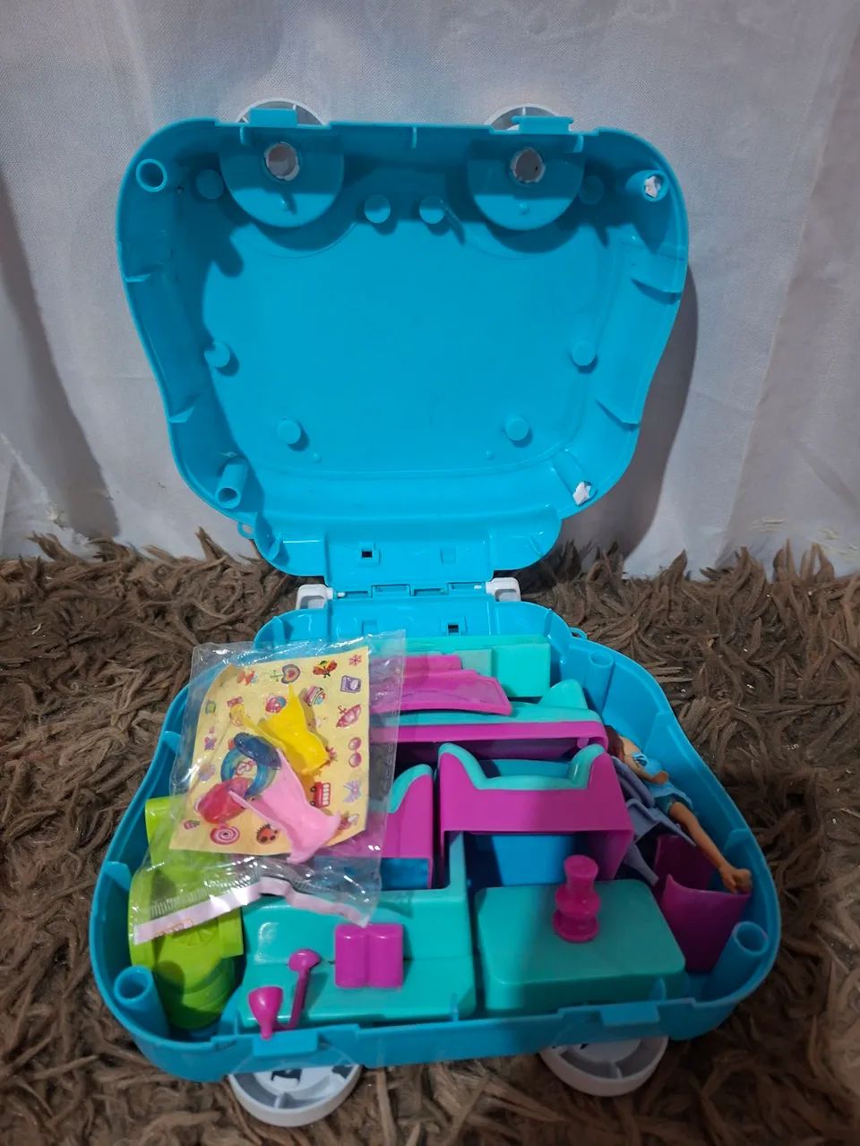 Kit Mini  Boneca e Móveis  - Foto 2