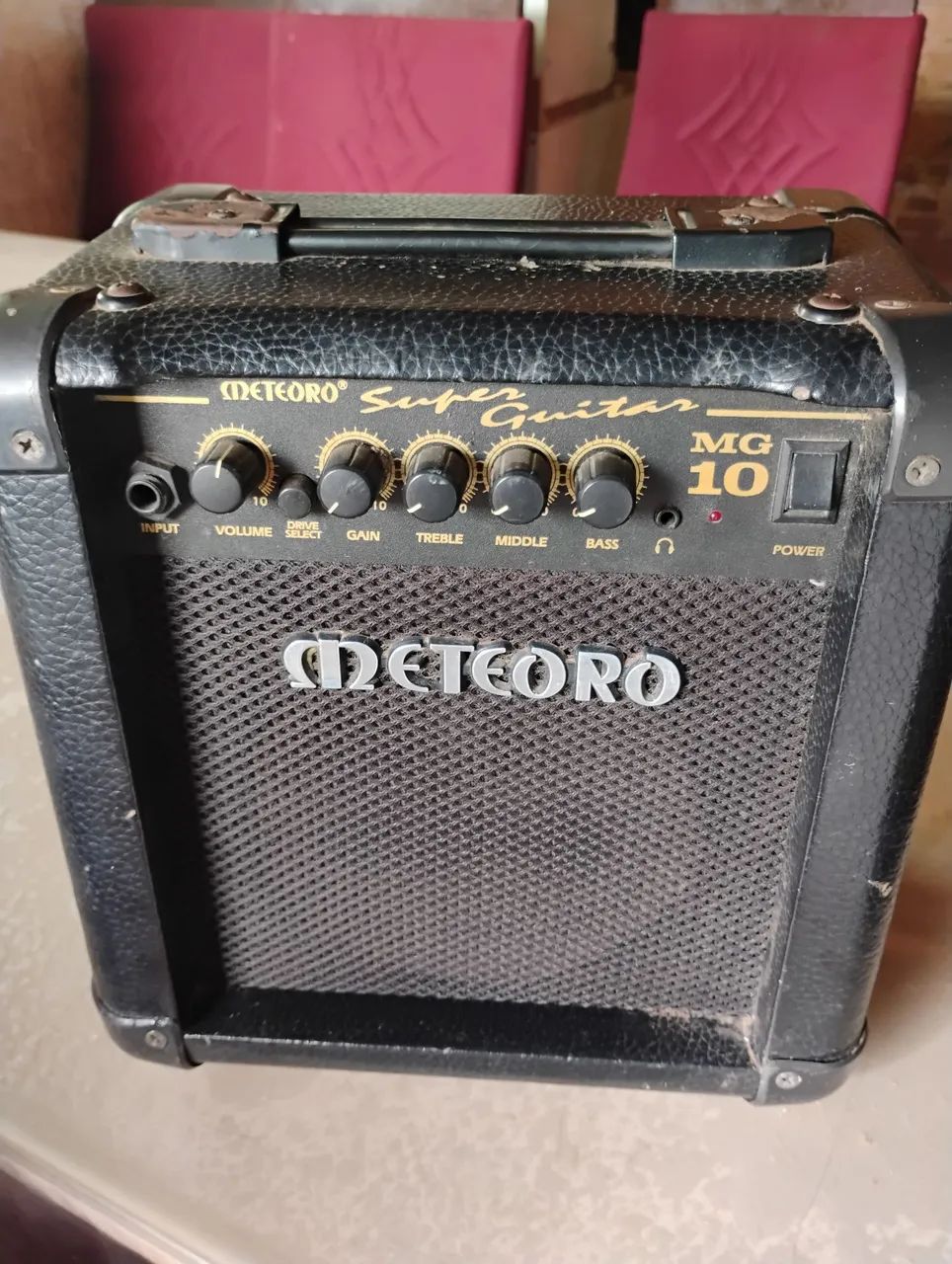 Vende-se  guitarra pedaleira cubo - Foto 3