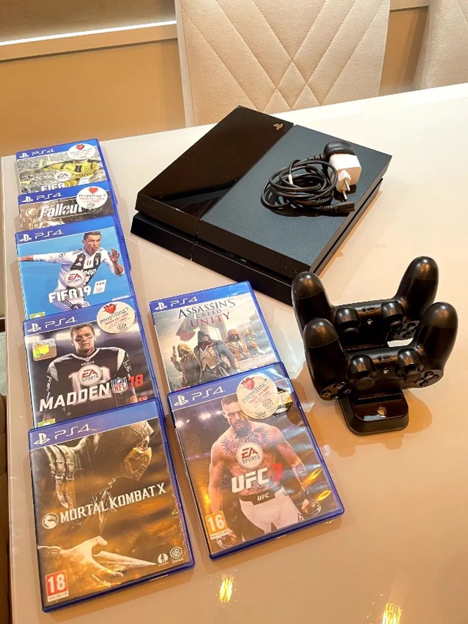 Playstation 4 Console PS4