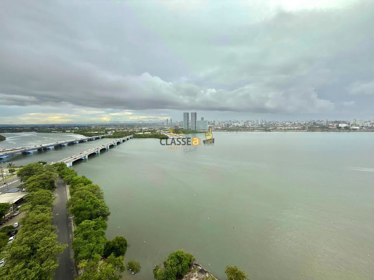 Apartamento 4 suítes Andar Alto no Mirante Capibaribe
