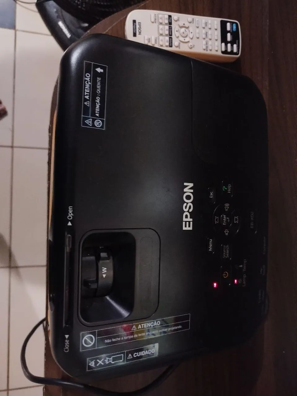 Projetor EPSON (tem que trocar a lâmpada) - Foto 2