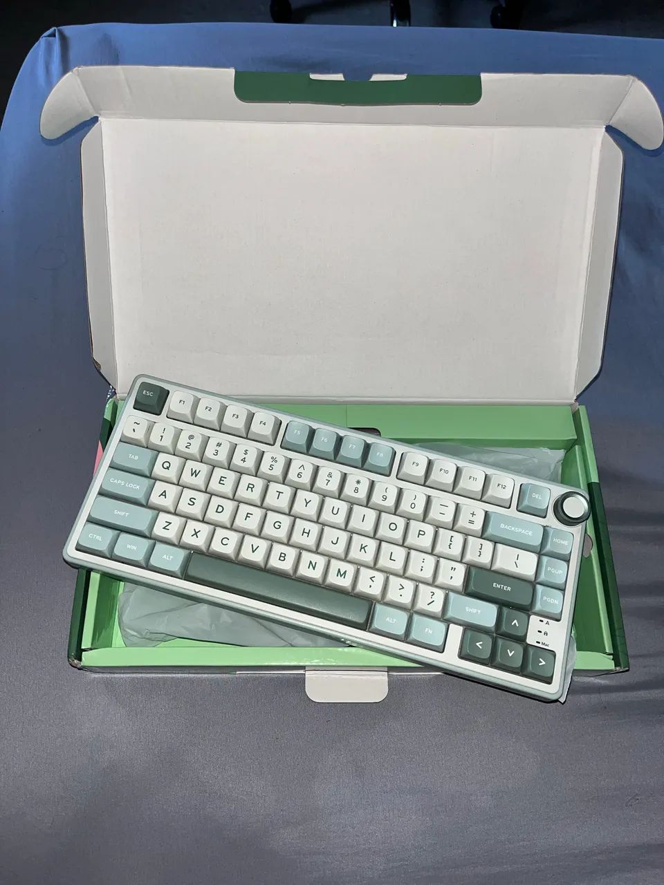 Teclado Mecânico Royal Kludge R75 - Foto 2