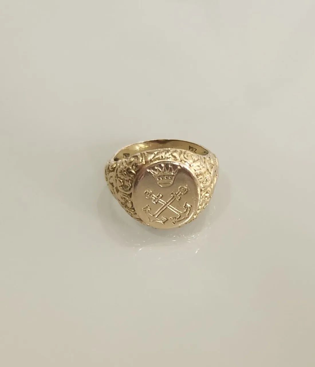 Anel Artesanal em Ouro 18k