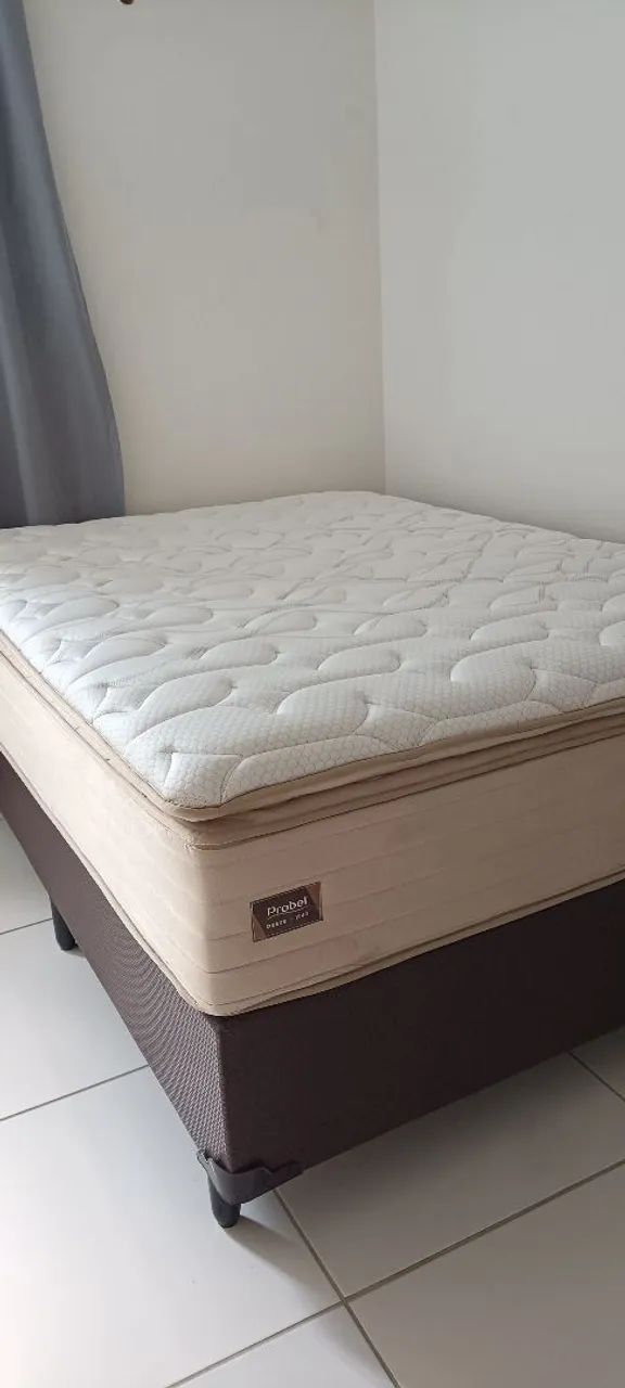 Base e colchão de casal molas ensacadas 