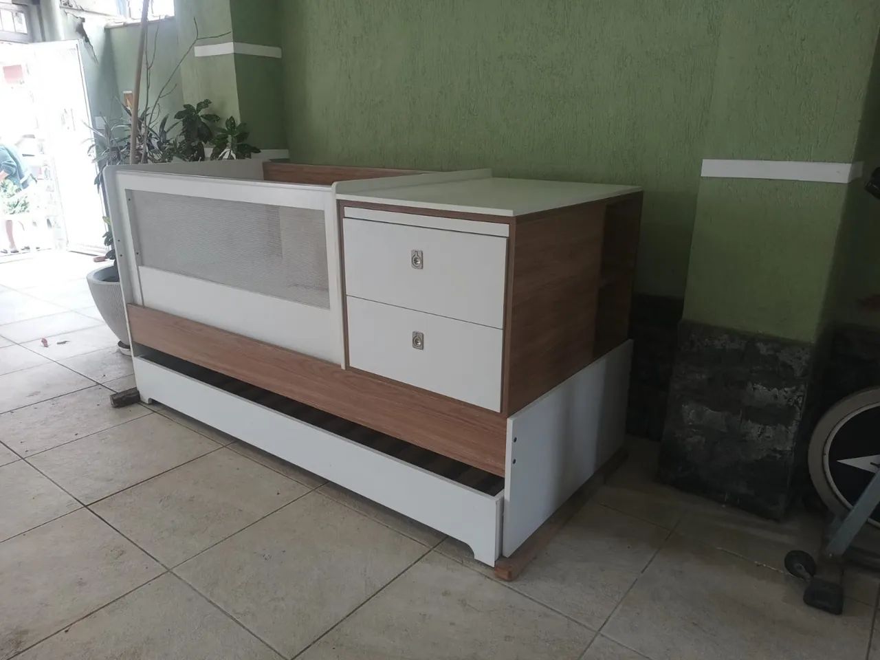 Berço multifuncional com colchão do berço
