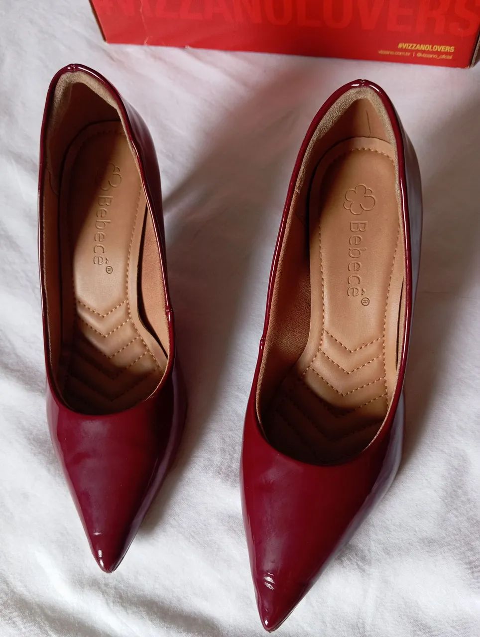 Scarpin vermelho marsala salto baixo usado