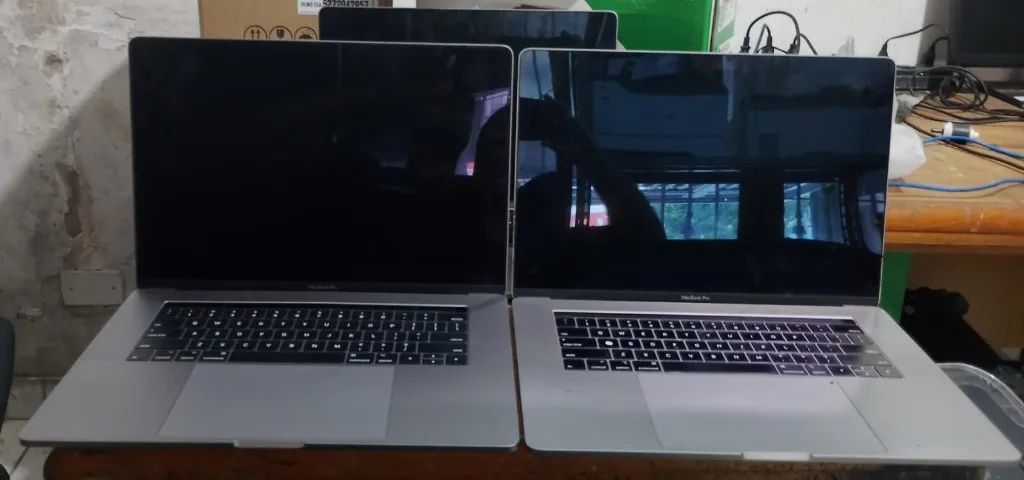 Notebook Apple MacBook Pro A1990 