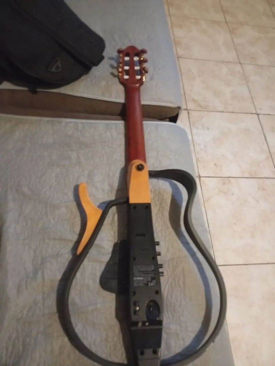 Violão Yamaha silent 110n - Foto 4