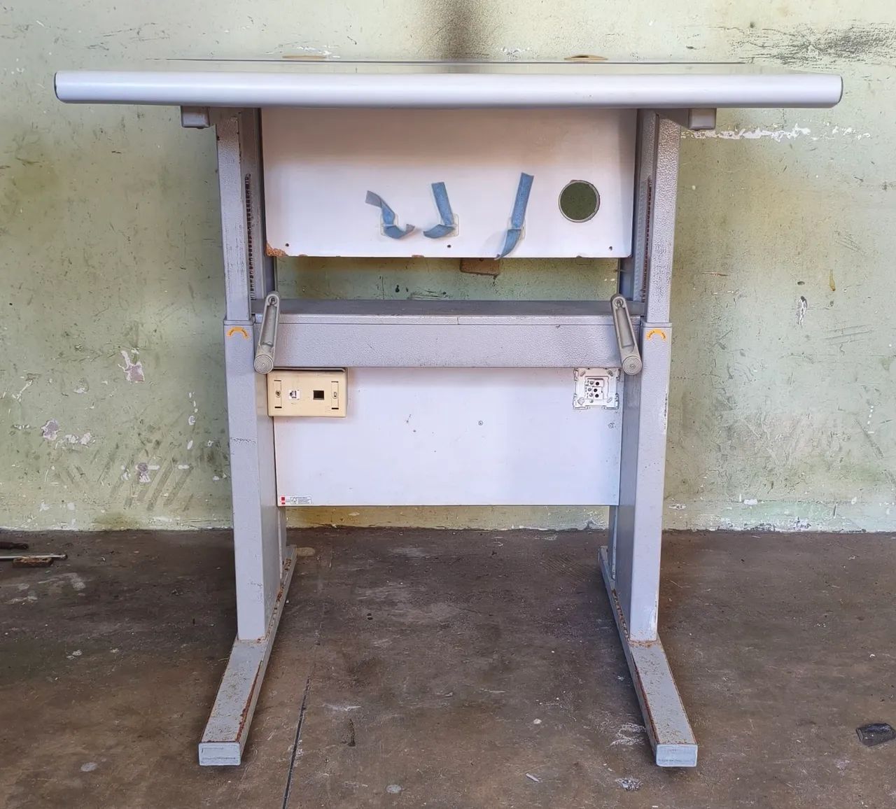 Mesa dupla com regulagem de altura - Foto 5