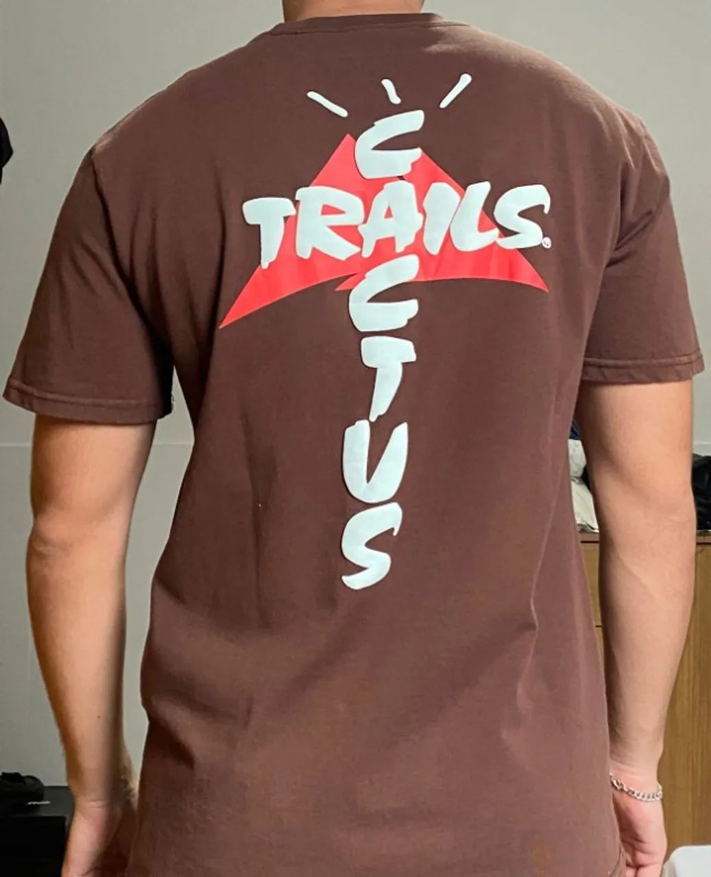 Travis Scott Cactus Trails Assn T-shirt Marrom  - Foto 2