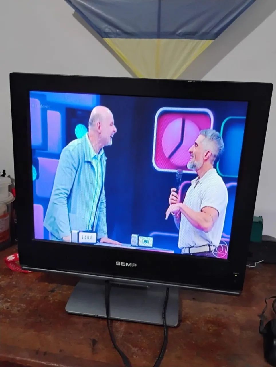 TV Monitor Toshiba 20 polegadas LCD   - Foto 2