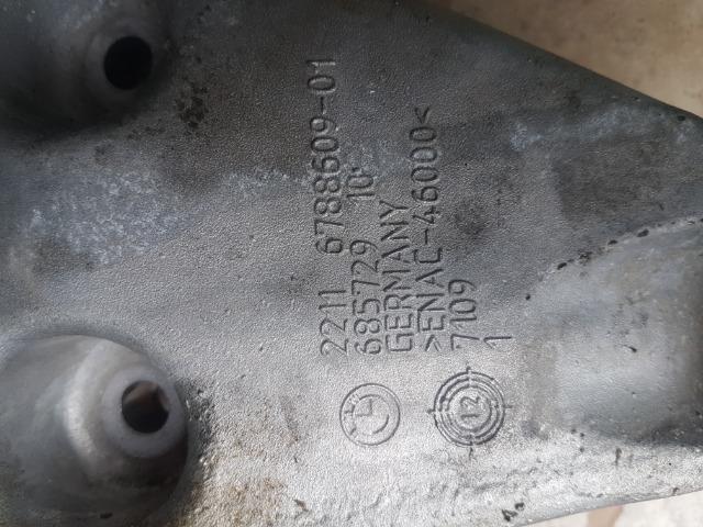 Suporte do coxim da bmw 320 i cada lado 150 reais original - Foto 5