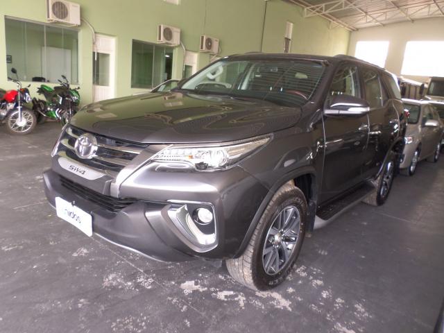 TOYOTA HILUX SW4 2016/2016 2.8 SRX 4X4 7 LUGARES 16V TURBO INTERCOOLER DIESEL 4P AUTOMÁTI - Foto 3