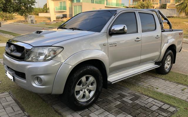 Particular Vende Hilux CD 4x4 SRV Diesel Blindado