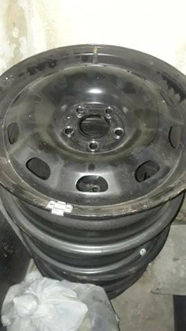 Vendo 4 jante e 4 calotas novos , 5 furos! - Foto 2