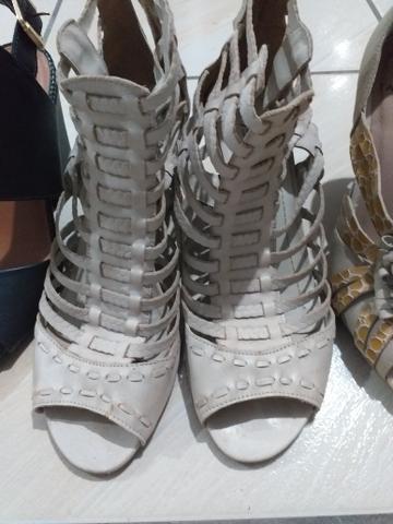 4 pares de sapato 39 - Foto 3
