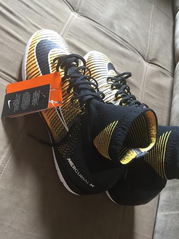 Chuteira Nike 42 futsal - Foto 4