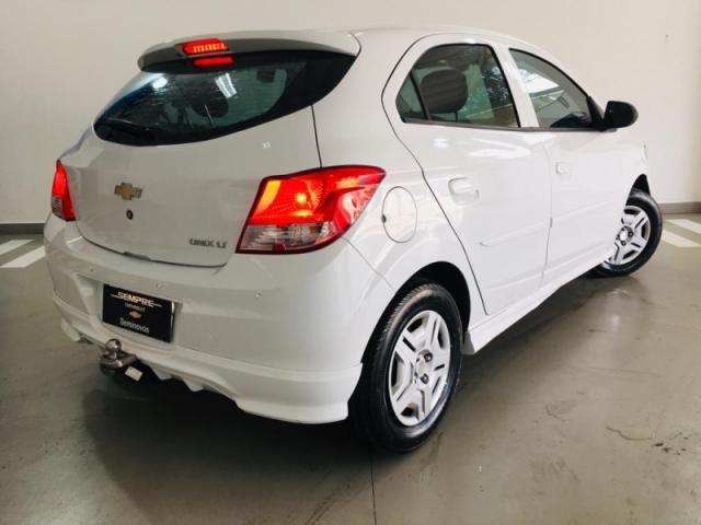 CHEVROLET ONIX 1.0 MPFI LT 8V FLEX 4P 2015 - Foto 4