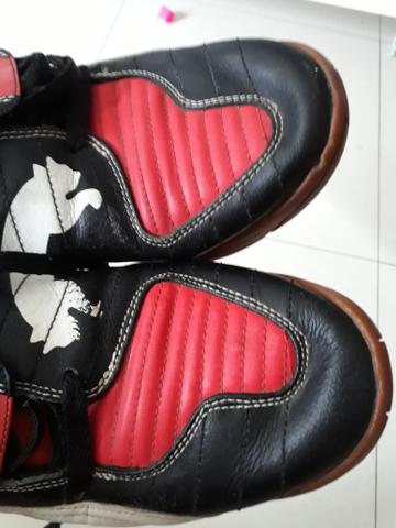 Tênis de Futsal PUMA - Tam 40 - R$ 60,00 - Foto 5