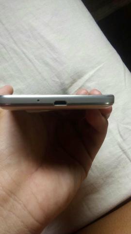 Vendo esse j2 prime semi novo , vai com carregador - Foto 3