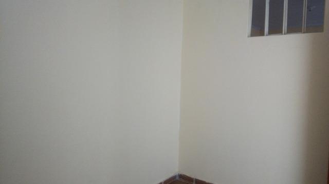 Casa Vila Canaria 1º andar Rua Principal Ótima Localização R$ 700,00 Ligue: 3215-4603 - Foto 5