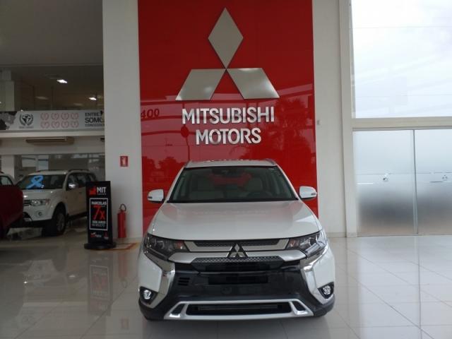 MITSUBISHI OUTLANDER 2.2 MIVEC DI-D DIESEL HPE-S AWD AUTOMATICO. - Foto 2