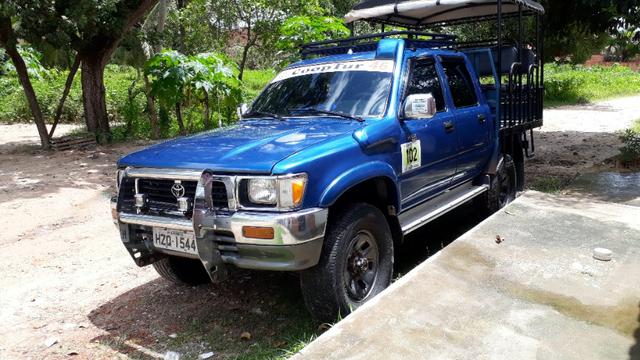 Vendo hilux 2.8 ano 98/99 - Foto 4