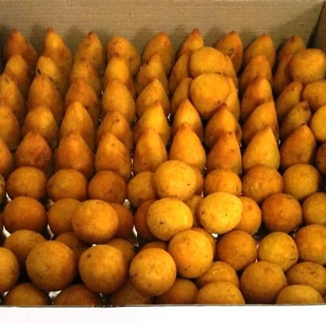 Salgados fritos e assados