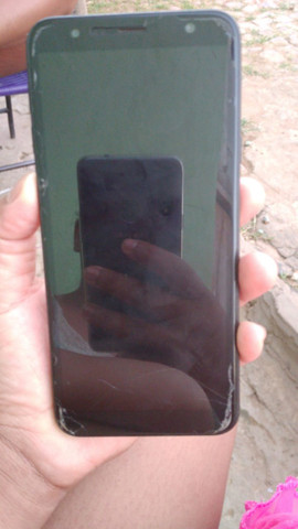 Troco um celular