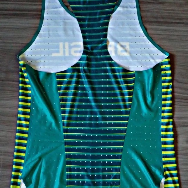 Regata camiseta nike Elite Running Brasil feminina ? - Foto 3