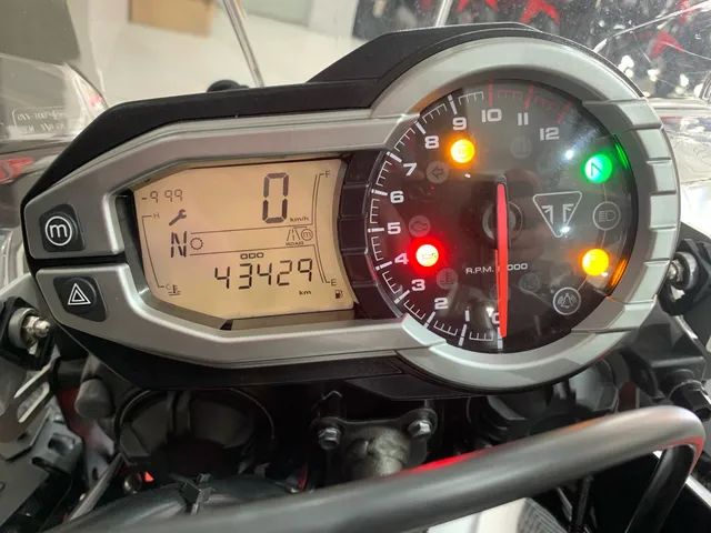 TRIUMPH TIGER 800 XRX ABS  - Foto 4