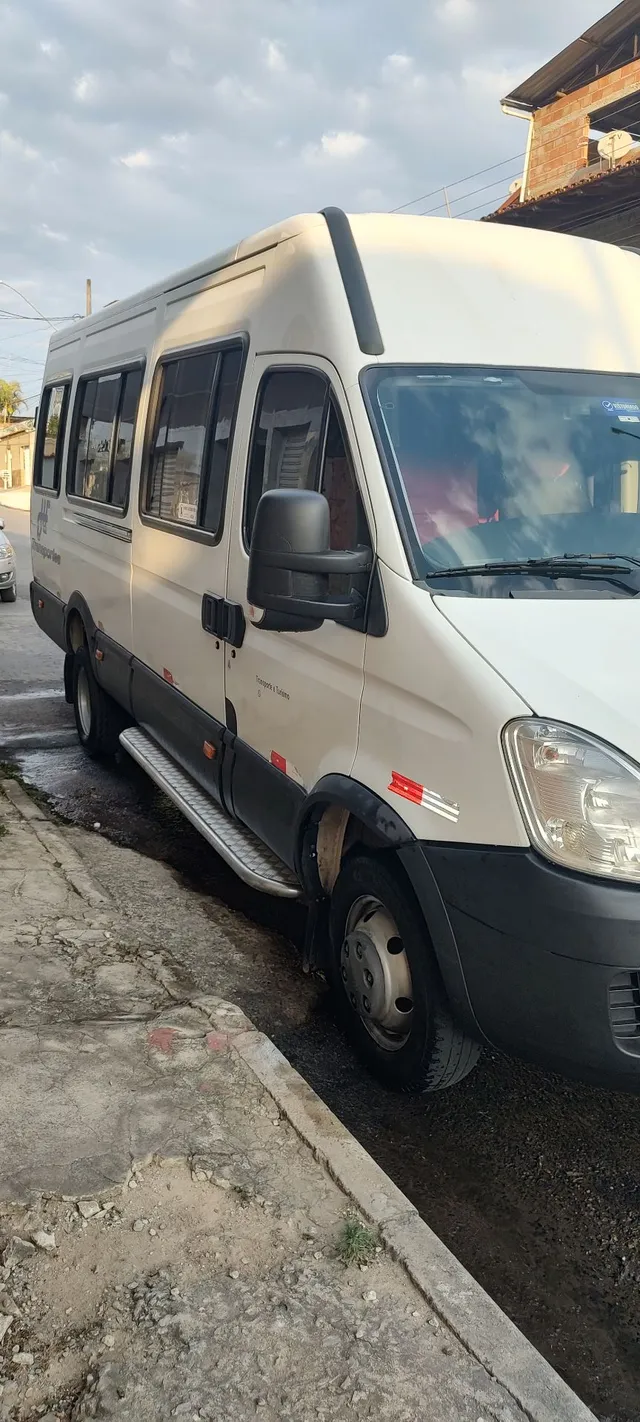 Van hot sale iveco olx