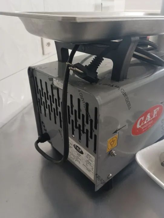 Moedor de carne CAF (pouco uso) - Foto 4