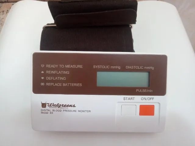 Medidor de pressão arterial importado Walgreens model 93 - Foto 2